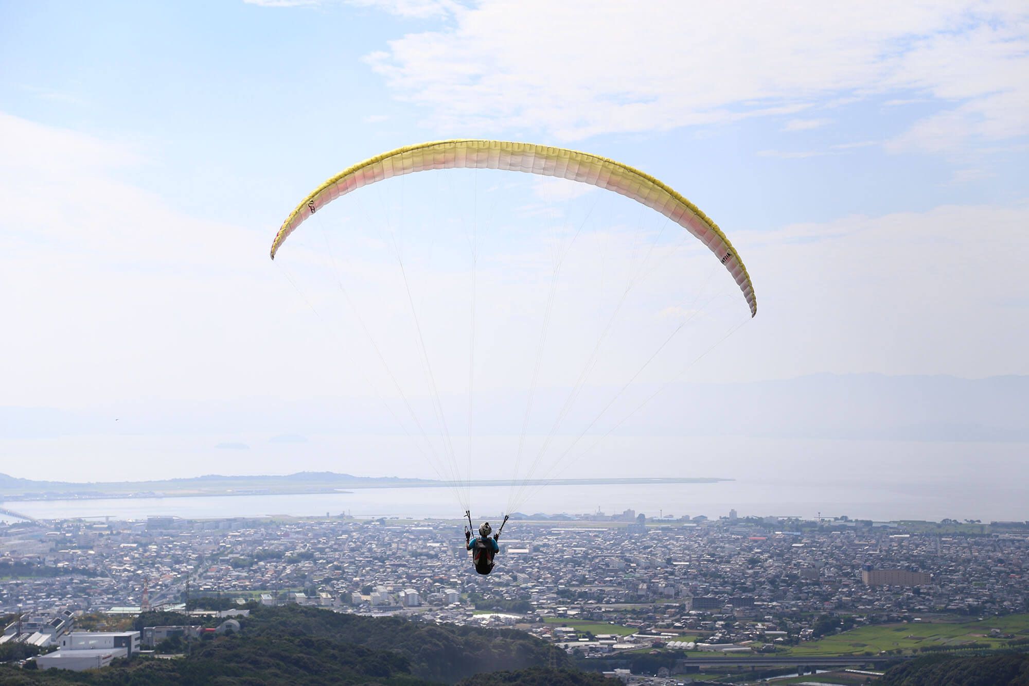 大村市は世界初の本格的海上空港がある空のまち。東京・大阪・中部国際や長崎の離島、上海・香港への便も