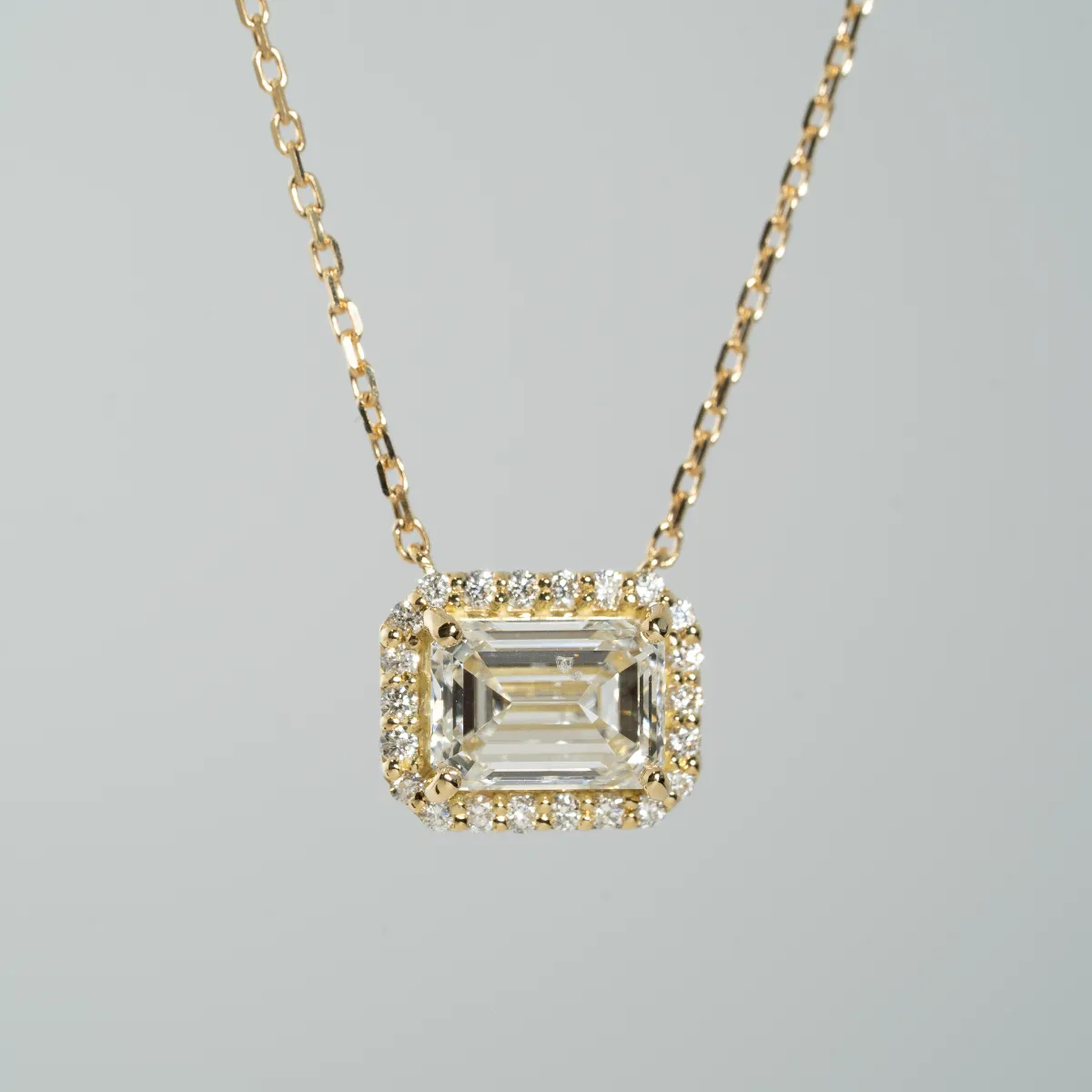 エメラルドカットダイヤで作るKAJITAオーダージュエリー｜リング