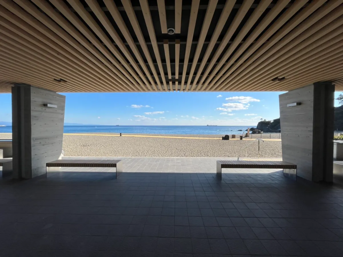 高知桂浜公園 本浜休憩所（新築） ｜木造建築のような温かみの