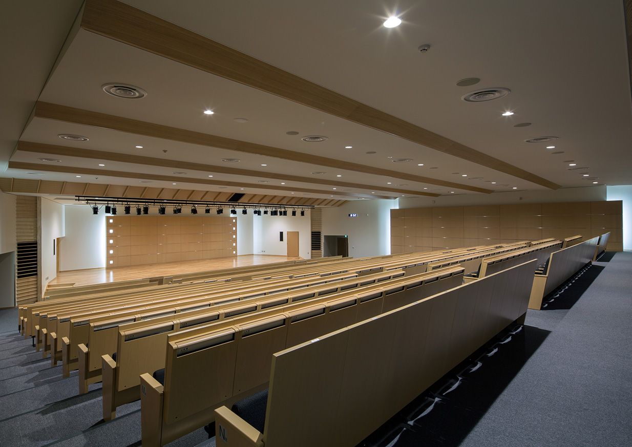川崎市立川崎高等学校及び附属中学校 | Work | 梓設計