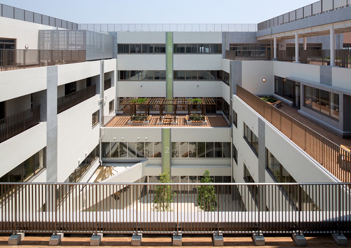 川崎市立川崎高等学校及び附属中学校 | Work | 梓設計
