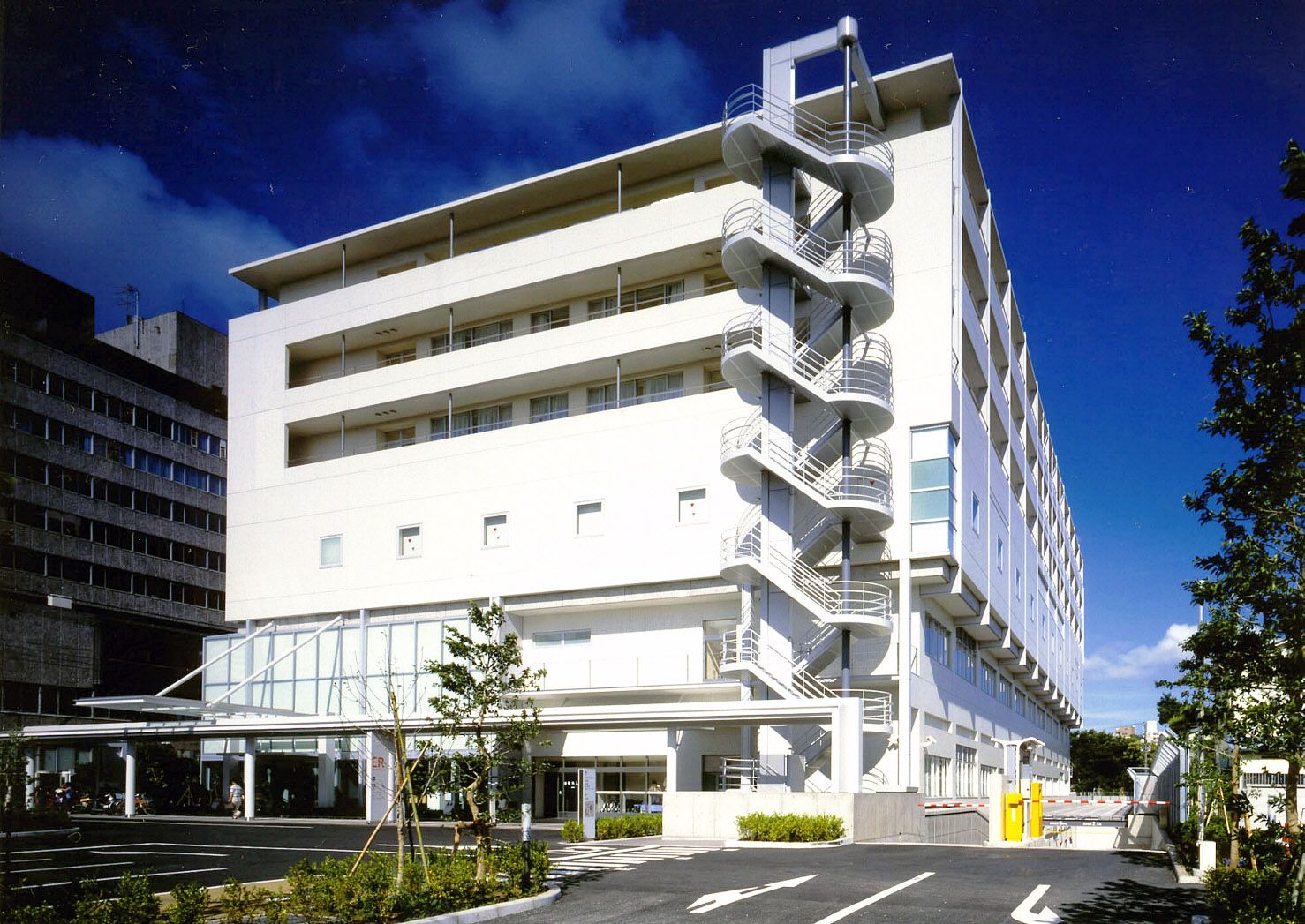 東邦大学医療センター大森病院新3号館 | Work | 梓設計