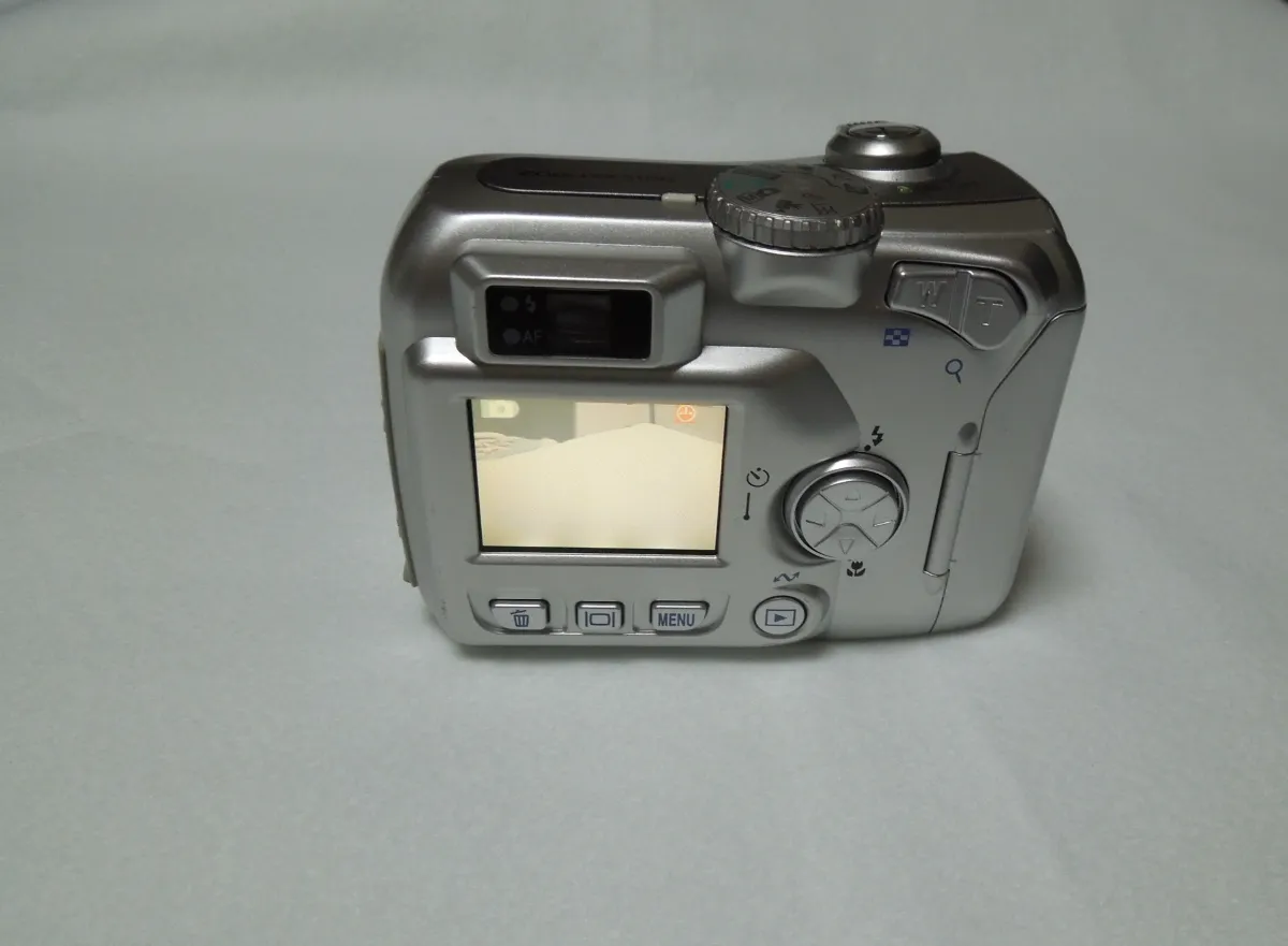 コンパクトデジタルカメラ《コンデジ》６台まとめ売り（ジャンク品）#6 コンパクトデジタルカメラ《コンデジ》6台まとめ売り（ジャンク品