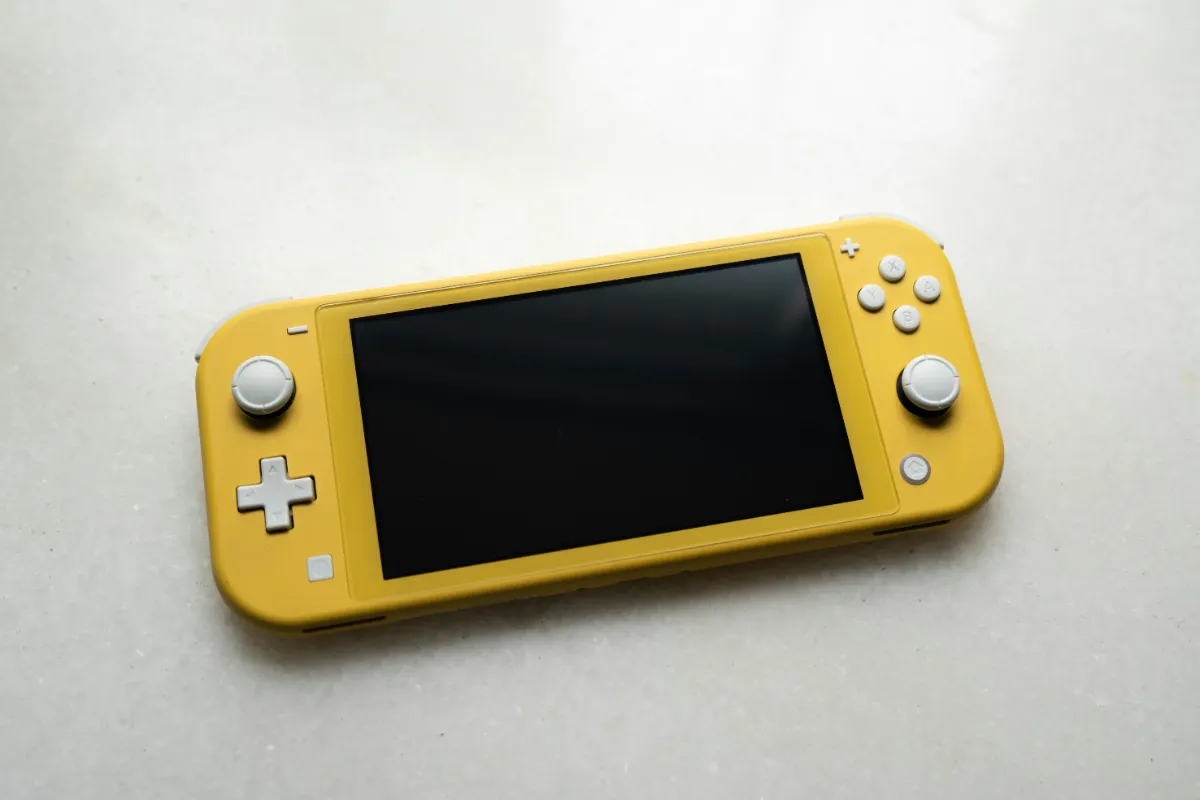 即発送可 新品未開封 Nintendo Switch lite イエロー