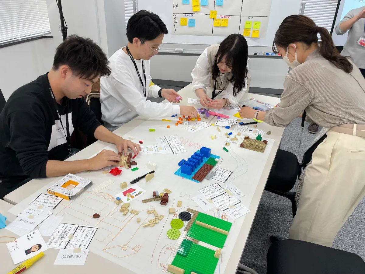 2023年 新卒研修① まちづくりワークショップ編 —— 全職種合同でモノ