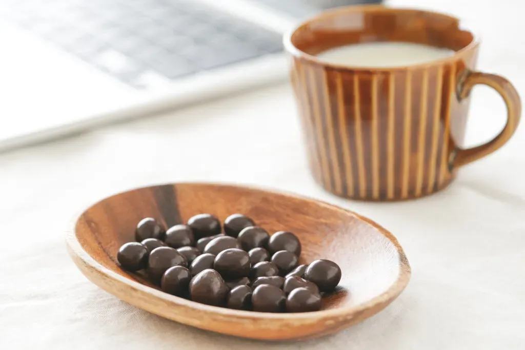 スナックミーの商品『チョコレートボール』