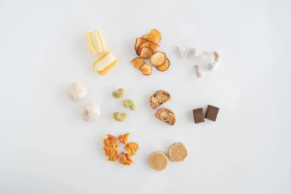 スナックミーオフィスの焼き菓子・米菓・野菜スナック・ドライフルーツなど