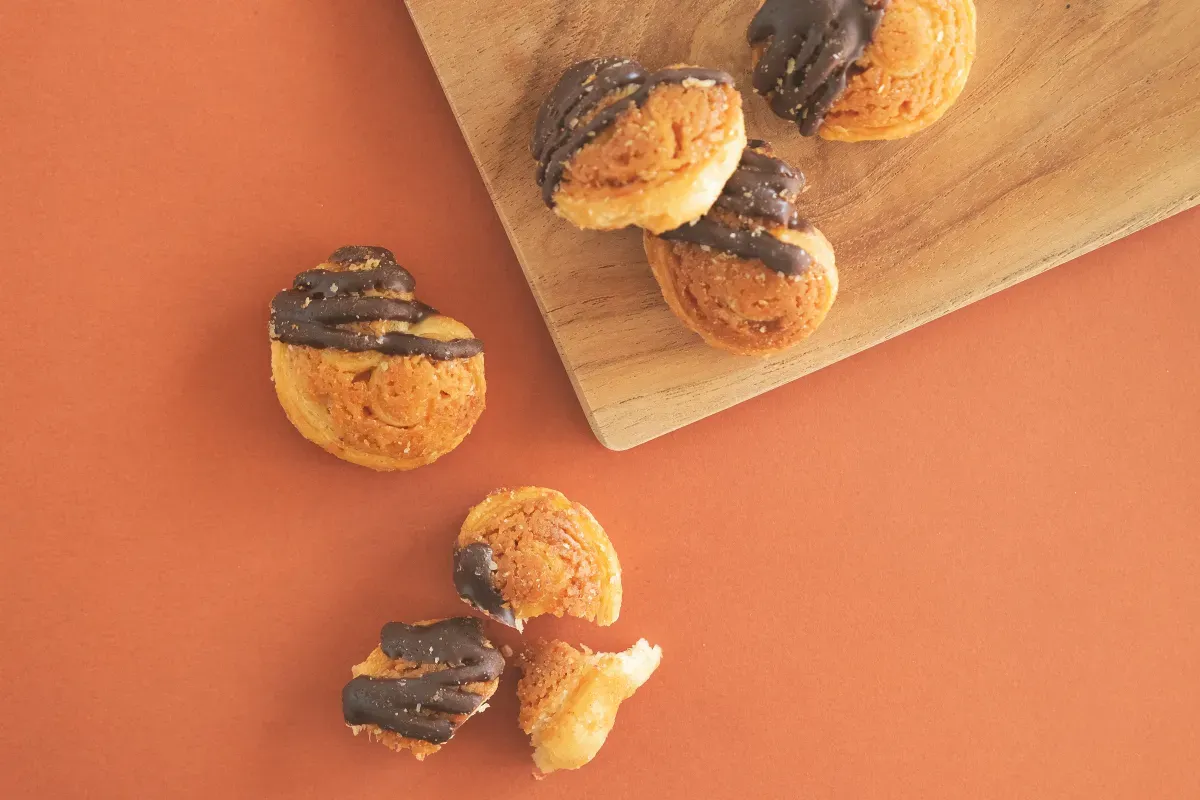 スナックミーの商品『チョコがけリスのしっぽ』
