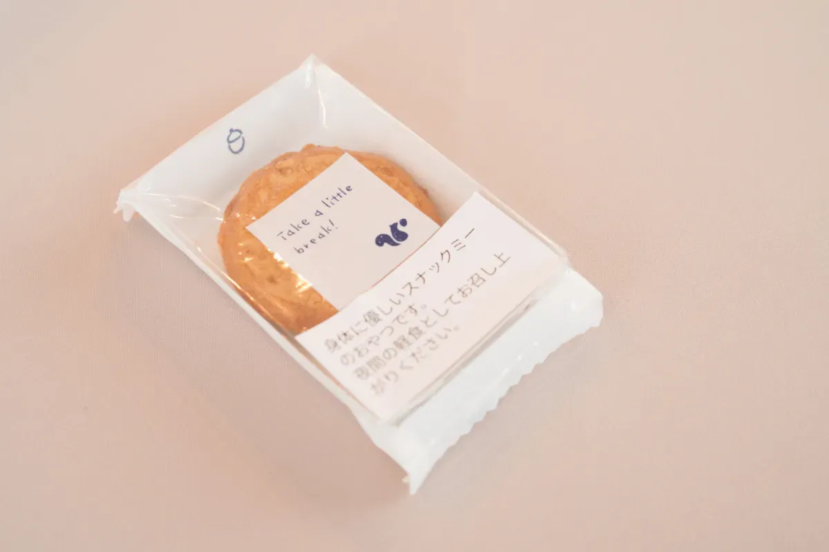 『大鳥居医院』さまで提供されているスナックミーオフィスのお菓子