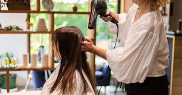 高卒資格と理美容国家資格を3年間で同時取得