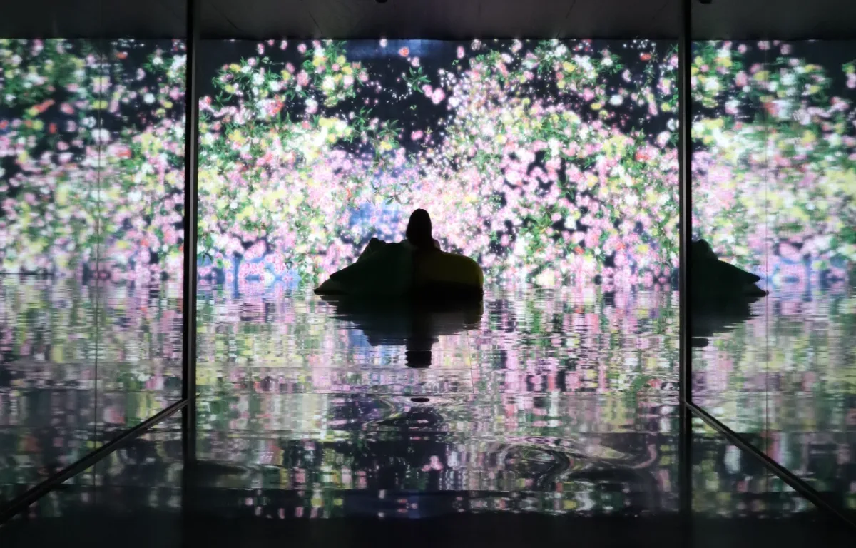 昭和の町観光プラン《アート＆クリームソーダチケット付き》