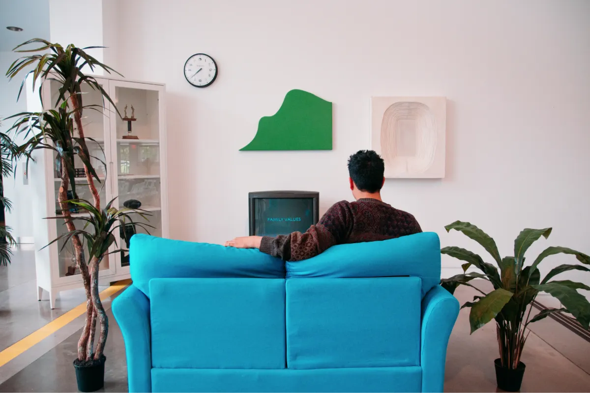 窓の多い部屋での家具の配置やレイアウトはどうするのが正解