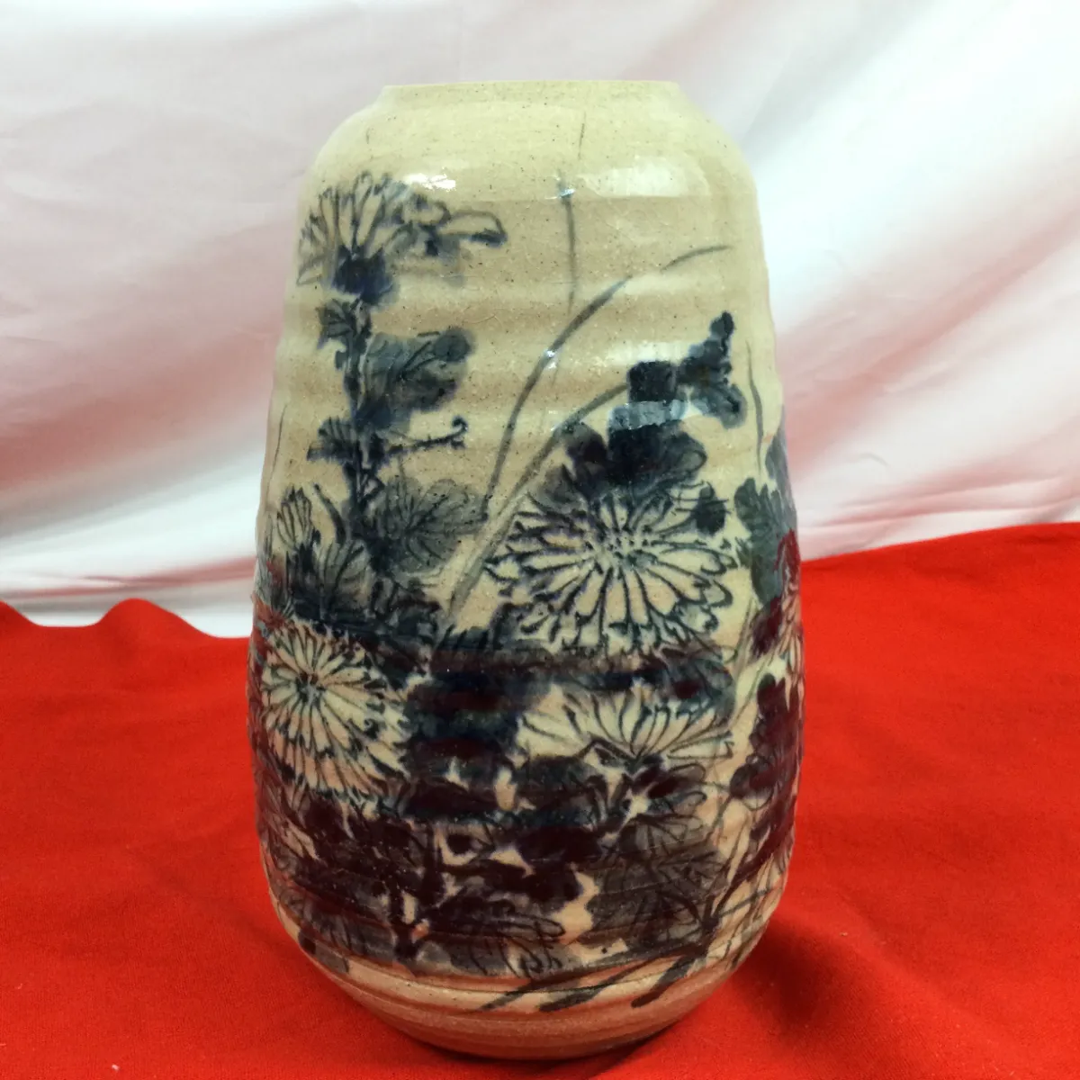 蓮の花は古い磁器の本物の古玩を骨董品として所蔵している アンティーク 小物入れ スズ 旧磁器 中国 青花 骨董 唐草文