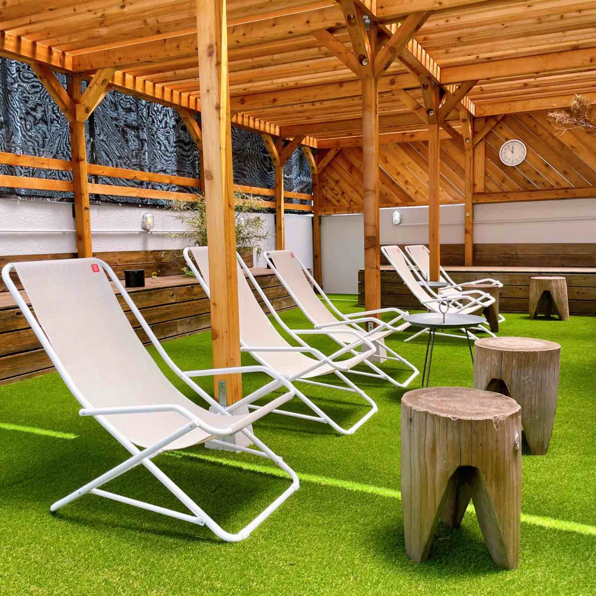 サウナギャラリー＞「8HOTEL FUJISAWA」 -青の洞窟サウナ-