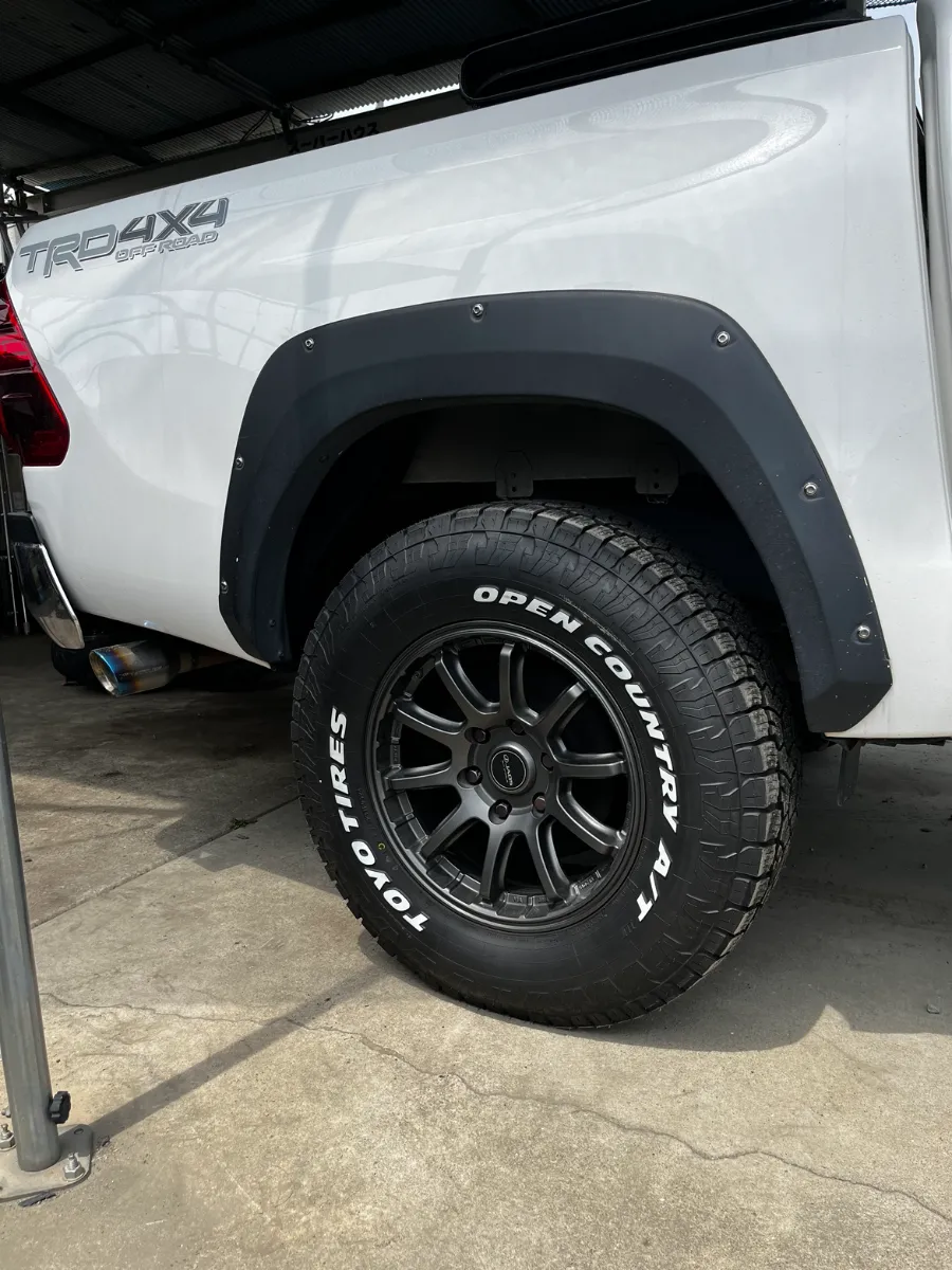 TOYO TIRES OPEN COUNTRY A/T Ⅲ 265/70 R17 | カスタマイズ | RVパーク公式サイト
