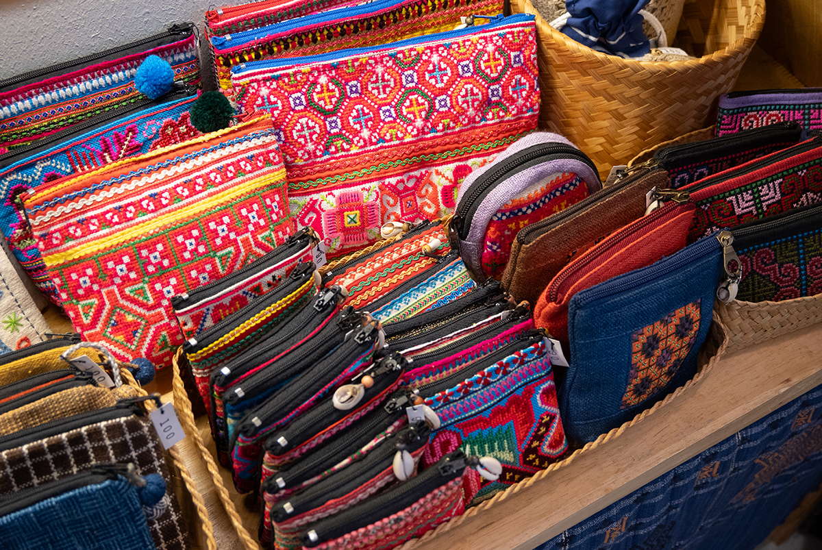 タイ文字グッズでおなじみ、チャトチャック市場の人気雑貨店が拡大