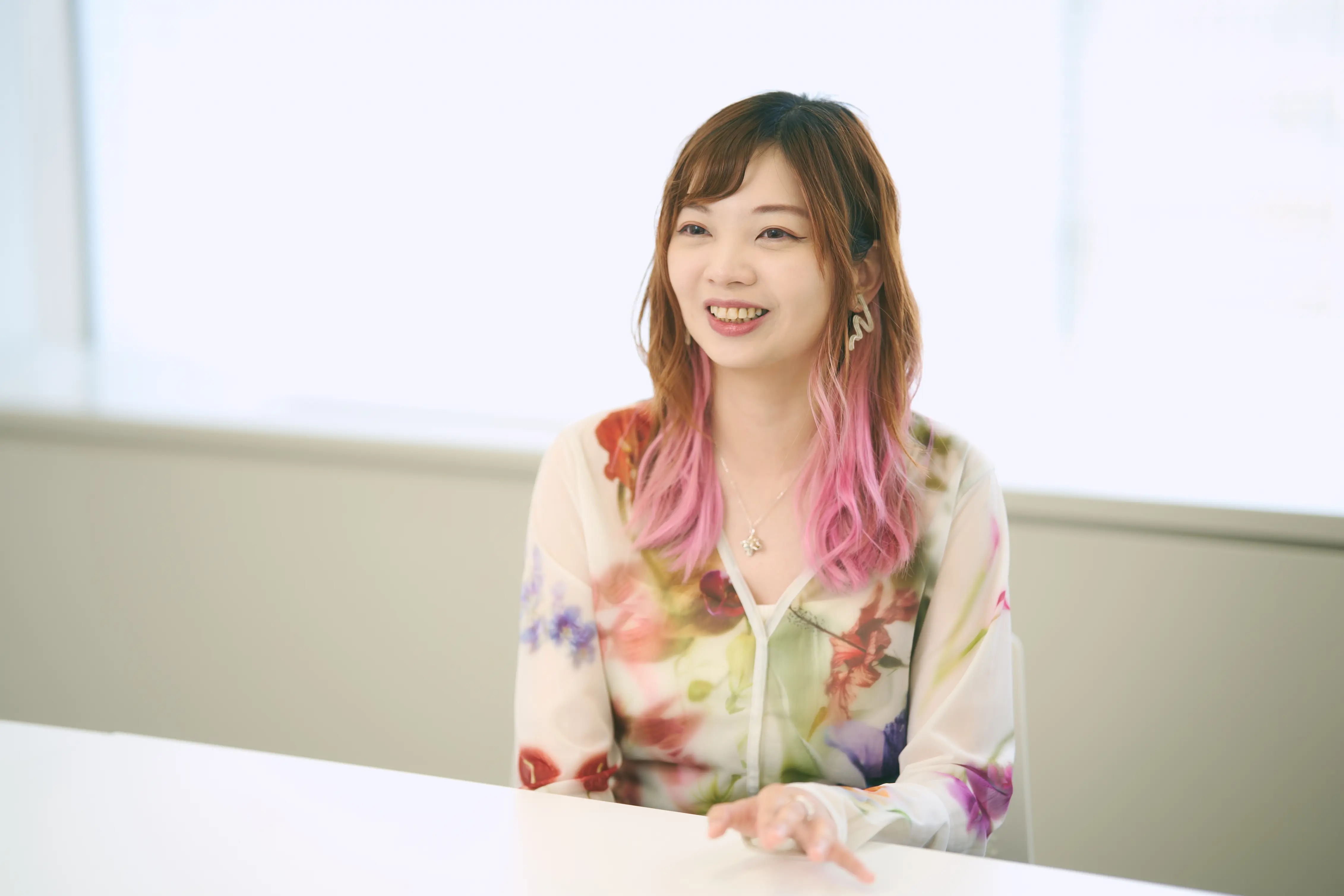 ローカルで使われているツールやアプリを活用してマーケティングやPRを行っていくことが大事だと語るニンさん