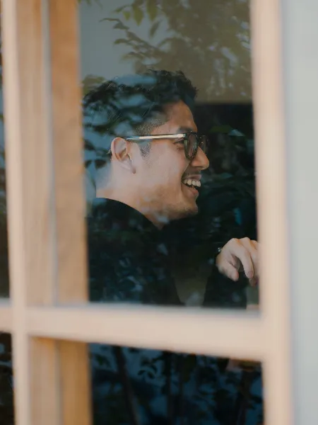 「家族と仲間と猫と。 広がる景色、花開くデザイン」のカバー画像