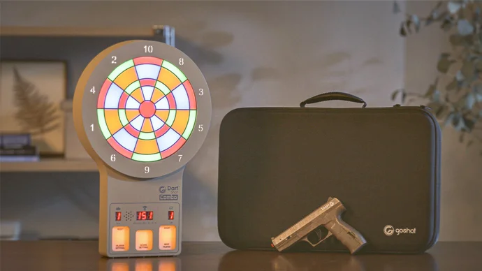 【未使用】電子ダーツ　VariShot とオプションの重さのあるレーザーガン一丁 未使用】電子ダーツ VariShot とオプションの重さのあるレーザーガン一丁