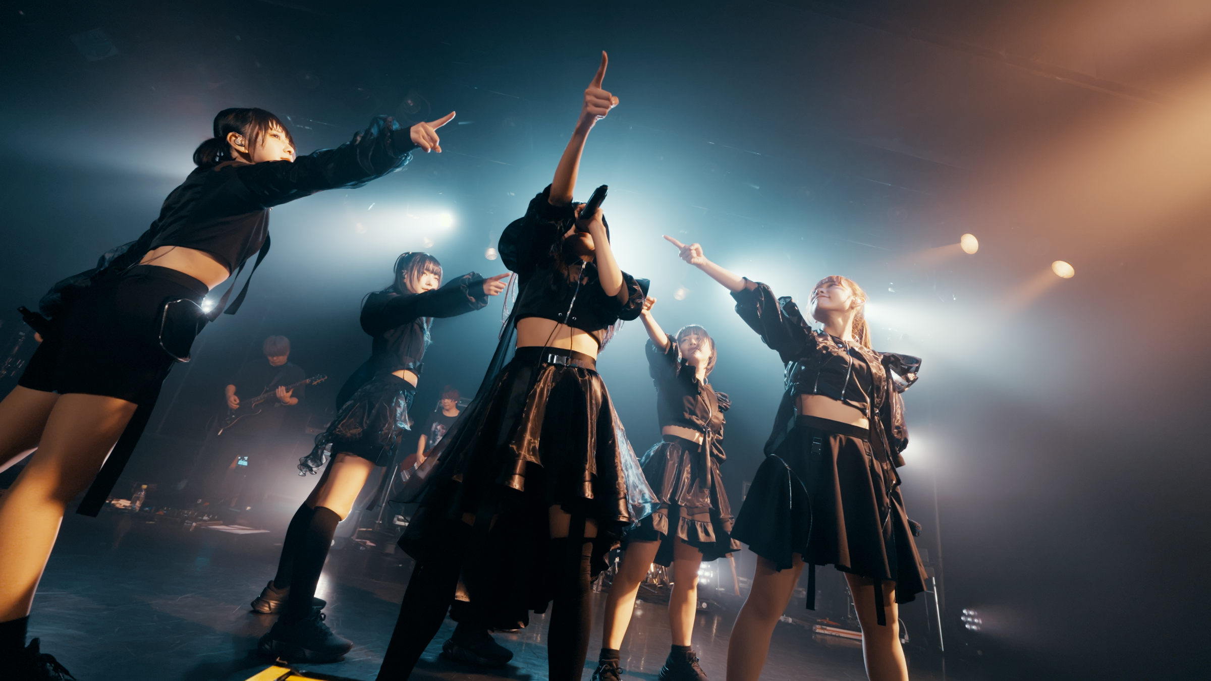 E.YAZAWA STAND UP !! リアルドキュメント VIDEO｜矢沢永吉公式サイト