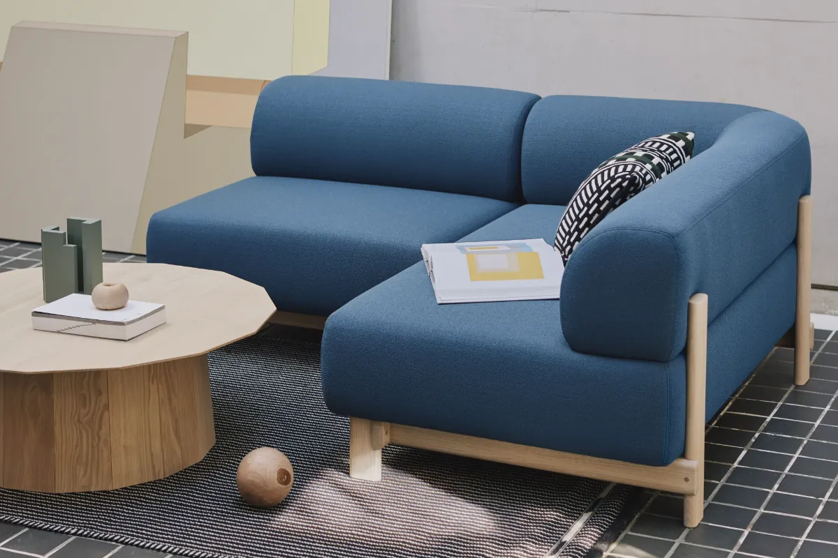 空間と用途にフィットするElephant Sofa。組み合わせのバリエーション例