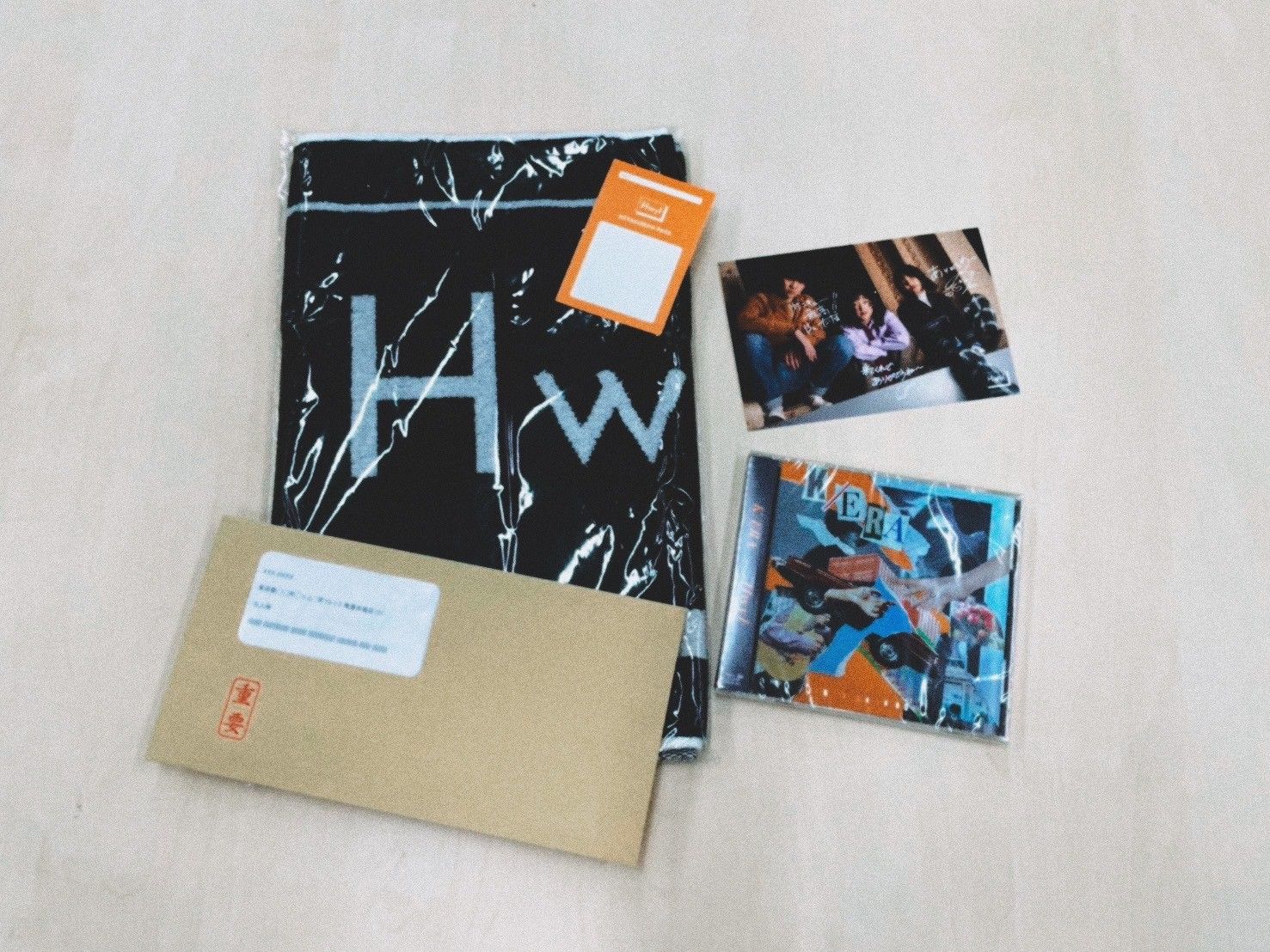 Hwyl サイン入りタオル Hwyl サイン入りタオル