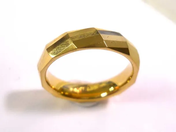 偽物情報] K18刻印入りタングステンリング | 株式会社ネットジャパン