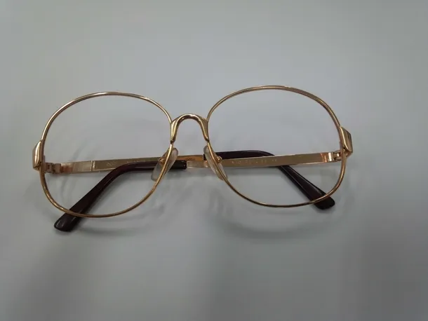 偽物情報] 18KT刻印 金色メガネ | 株式会社ネットジャパン