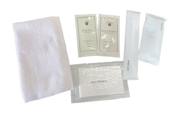 インターネットカフェチェーンのシャワー用品