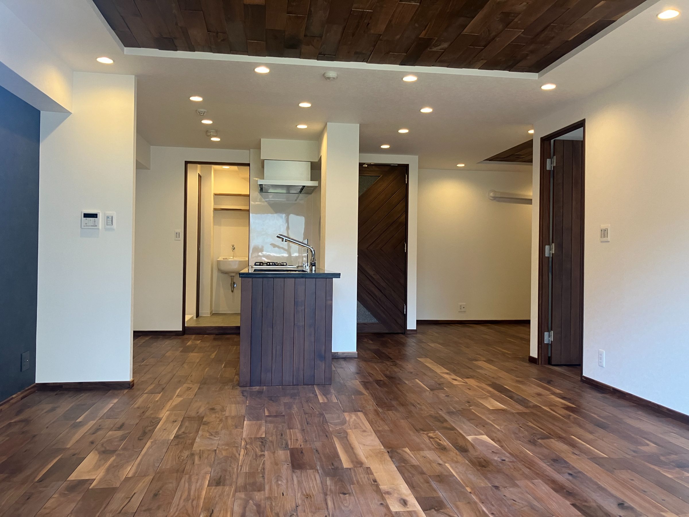 三田ホウレーンのリビング2