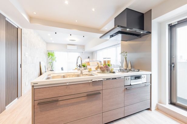 秀和青山神宮前レジデンスのキッチン1