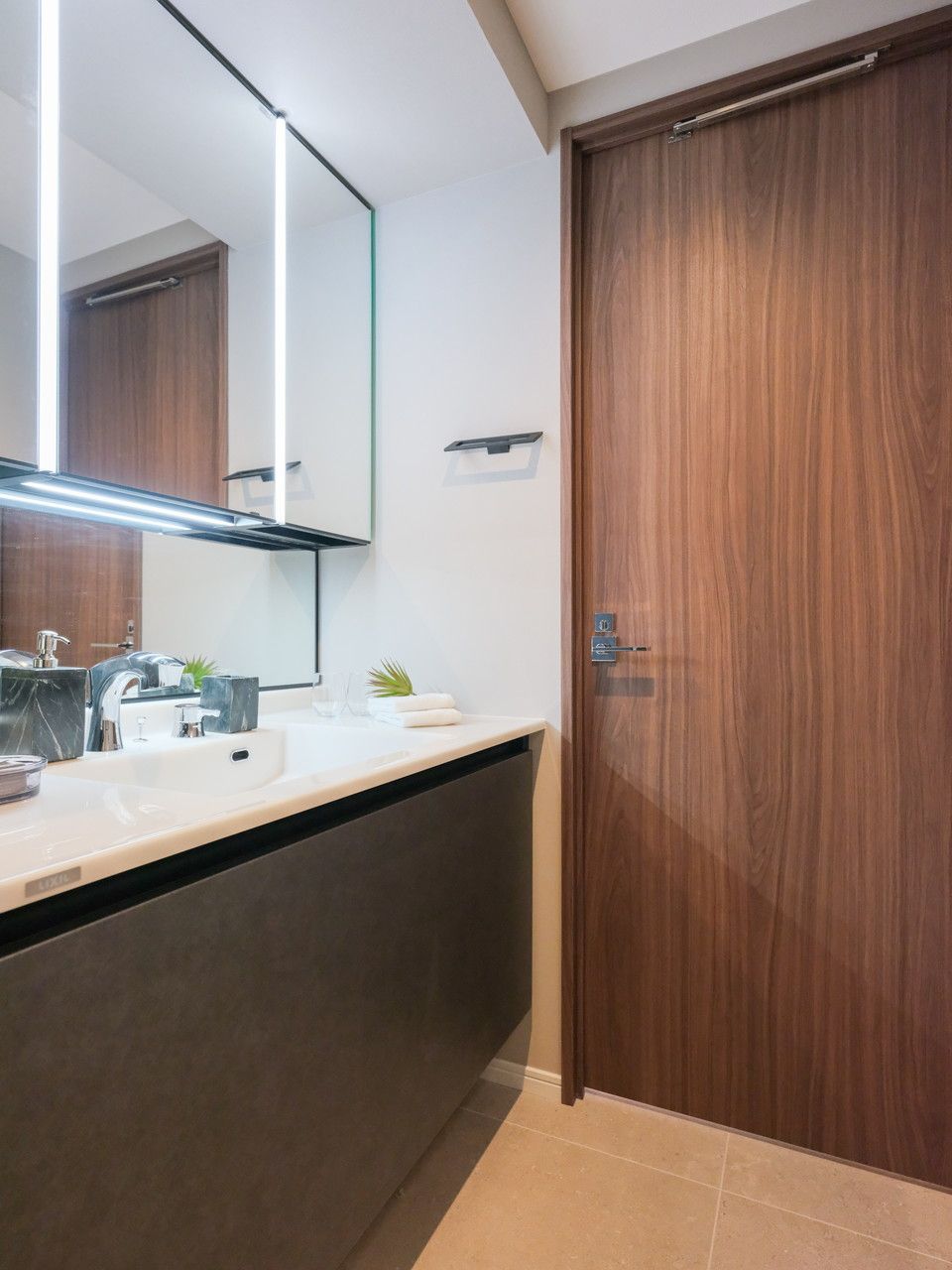 ライオンズヒルズ参宮橋の水回り1