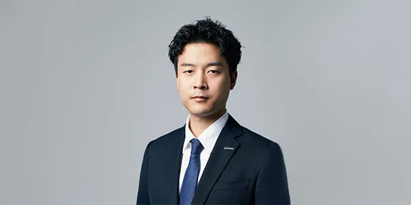 (株)GrandCentral 佐藤幹太