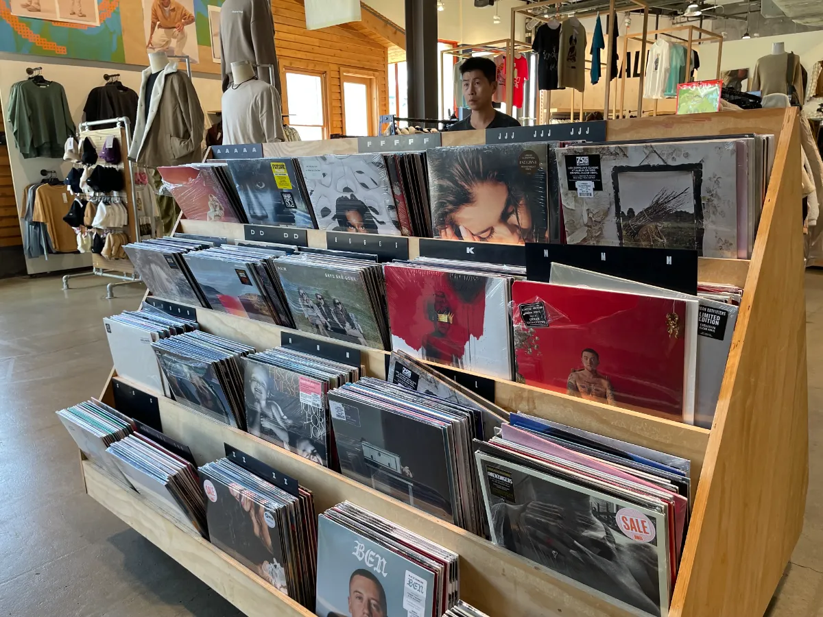 アメリカ小売店事情 衰退するアパレル小売店③