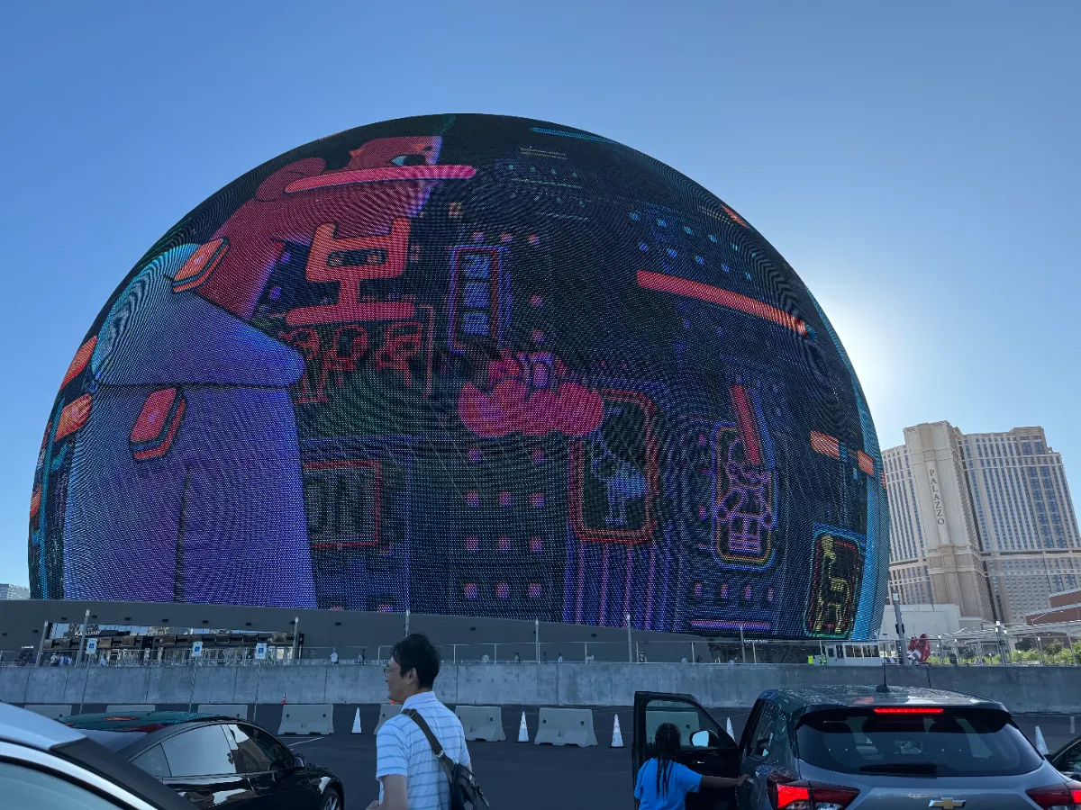 あの球体は何？ラスベガスのエンターテイメントシアター SPHERE 