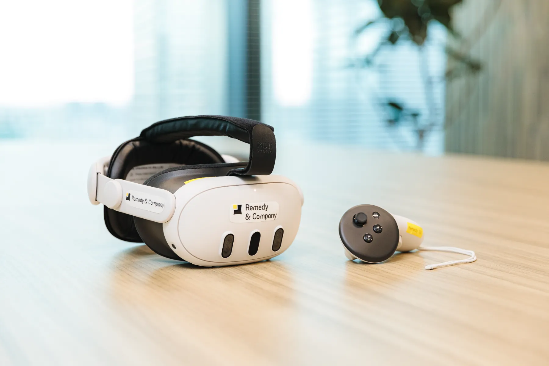 遠隔操作・動物セラピーのためのBlack Box！ 遠隔操作・動物セラピーのためのBlack Box！ 遠隔操作・動物セラピーの