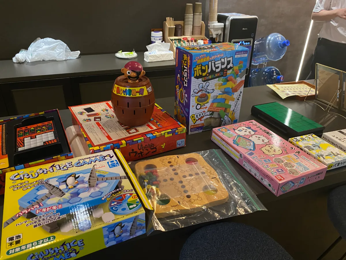 組み合わせて合計5000円以上でお願いいたします☆ボードゲーム かさねイロ GEO GAMES ジオゲームズ ボードゲーム 色彩感覚 5歳 6歳