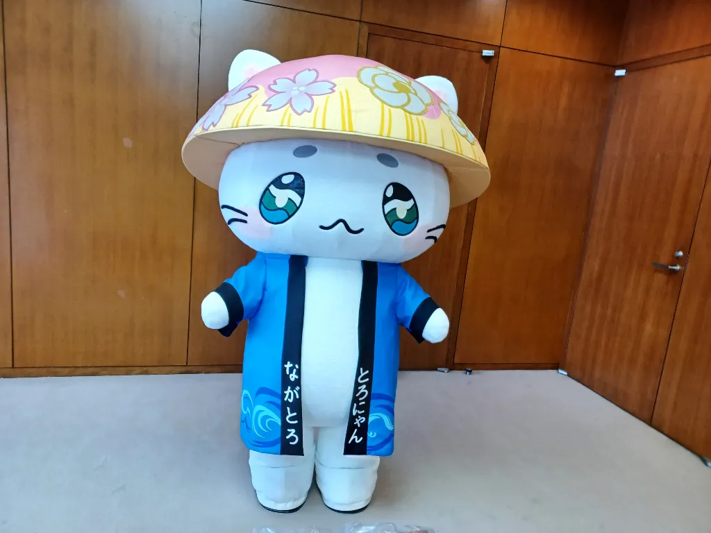 埼玉県長瀞町 とろにゃん エアー着ぐるみ 製作 ｜バルーン造形や