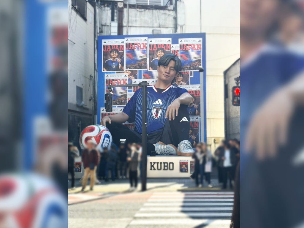 ビッグタケ 久保建英選手 巨大モニュメント 製作協力 ｜バルーン造形や