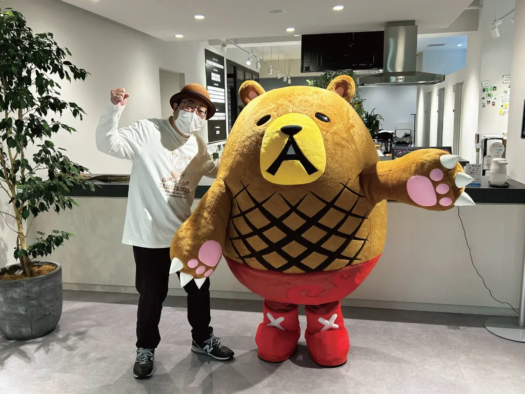 日本ハンバーグ協会キャラクター エアー着ぐるみ製作 ｜バルーン造形や