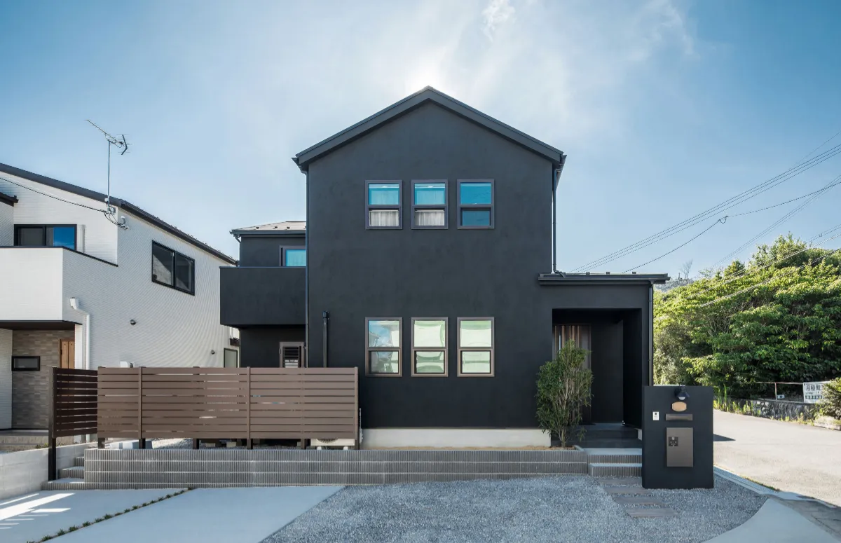 ブラックカウンターのブルックリンカフェスタイルのお家 施工事例 仙台の工務店クラフィットホーム