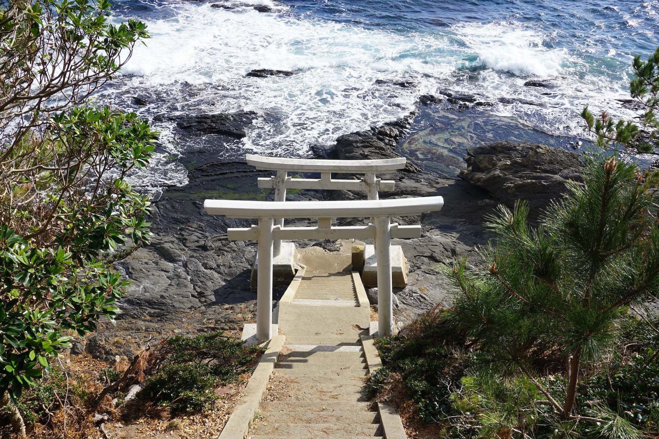 胡簶(ころく)神社|観光・自然・歴史|本物が息づく島 対馬 胡簶(ころく)神社|観光・自然・歴史|本物が息づく島 対馬