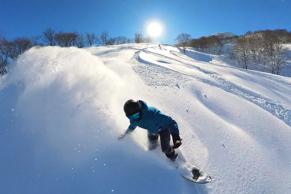 SNOW HEAVEN