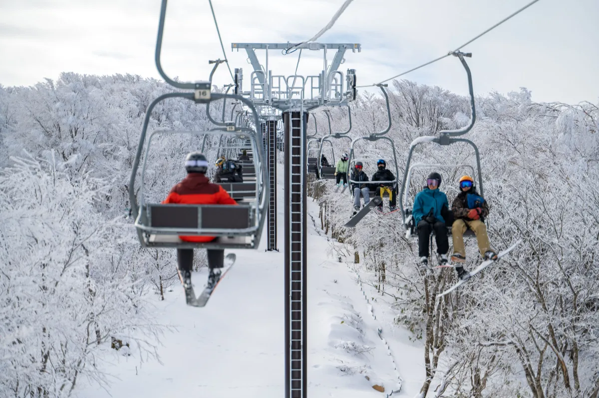 SNOW HEAVEN