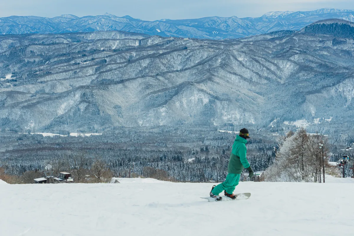 SNOW HEAVEN SNOW HEAVEN