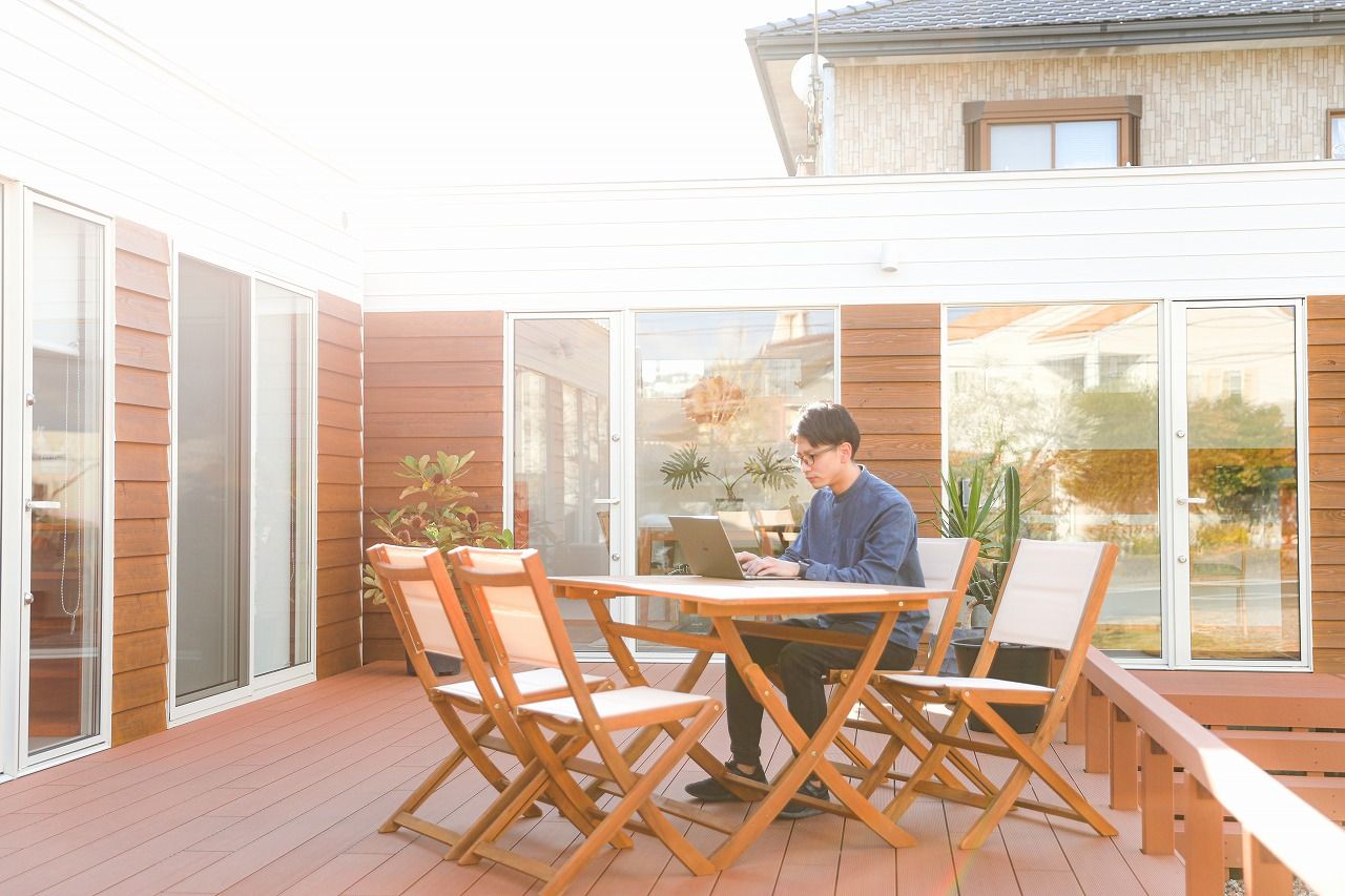 オフィスキャビンデッキでも開放的にお仕事