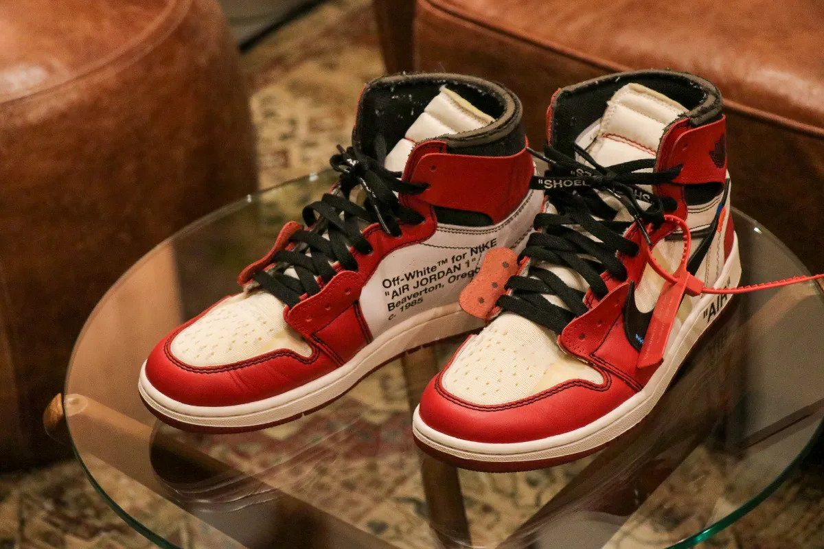 NIKE off-white jordan 1 AIR JORDAN HIGH RETRO Chicago THE