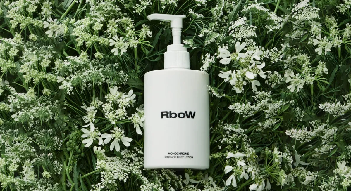再入中】大人気RboWハンド＆ボディローション - MONOCHROME | INTER