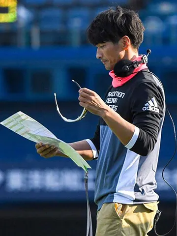 アメフト選手になったアナウンサー有馬隼人、“不屈”の奮闘録