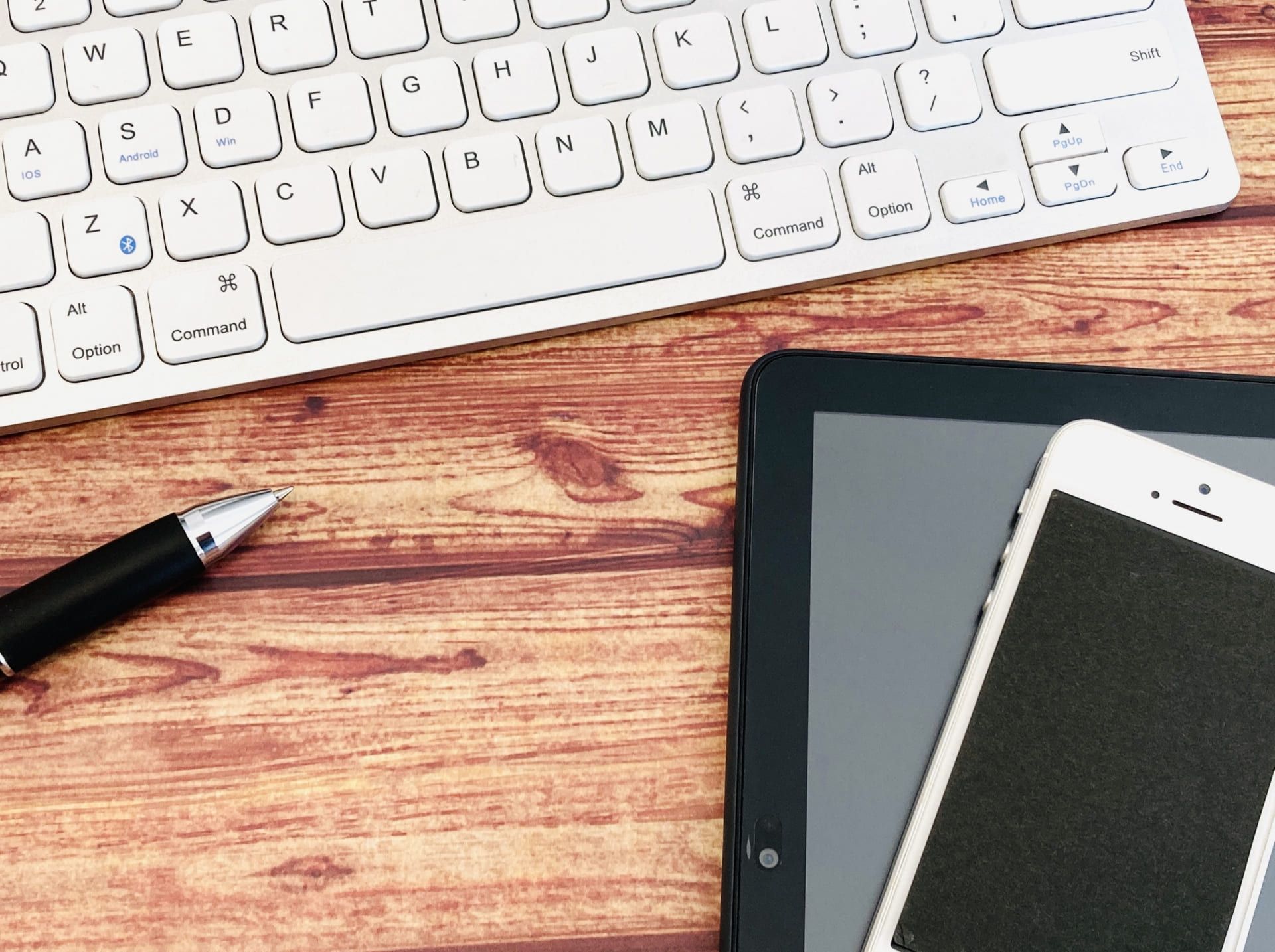 失敗のリスクを抑えてシステムの内製化ならテックユニット